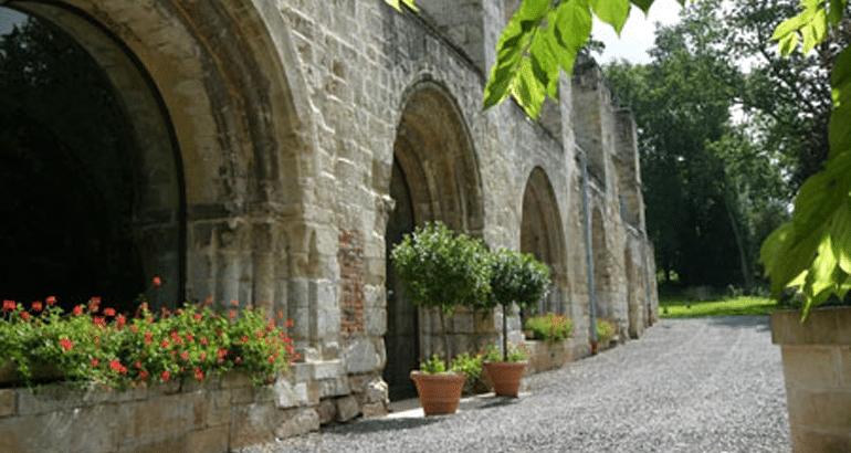 Yanka – lieu de réception – abbaye-de-vaucelles Yanka - lieu de réception - abbaye-de-vaucelles